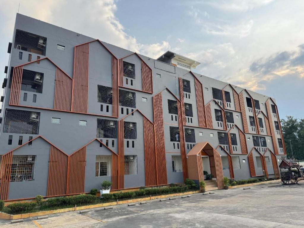 New Home Nakhon Chai Si Exterior photo